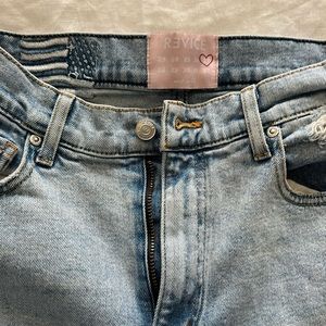 Revice medium wash jeans